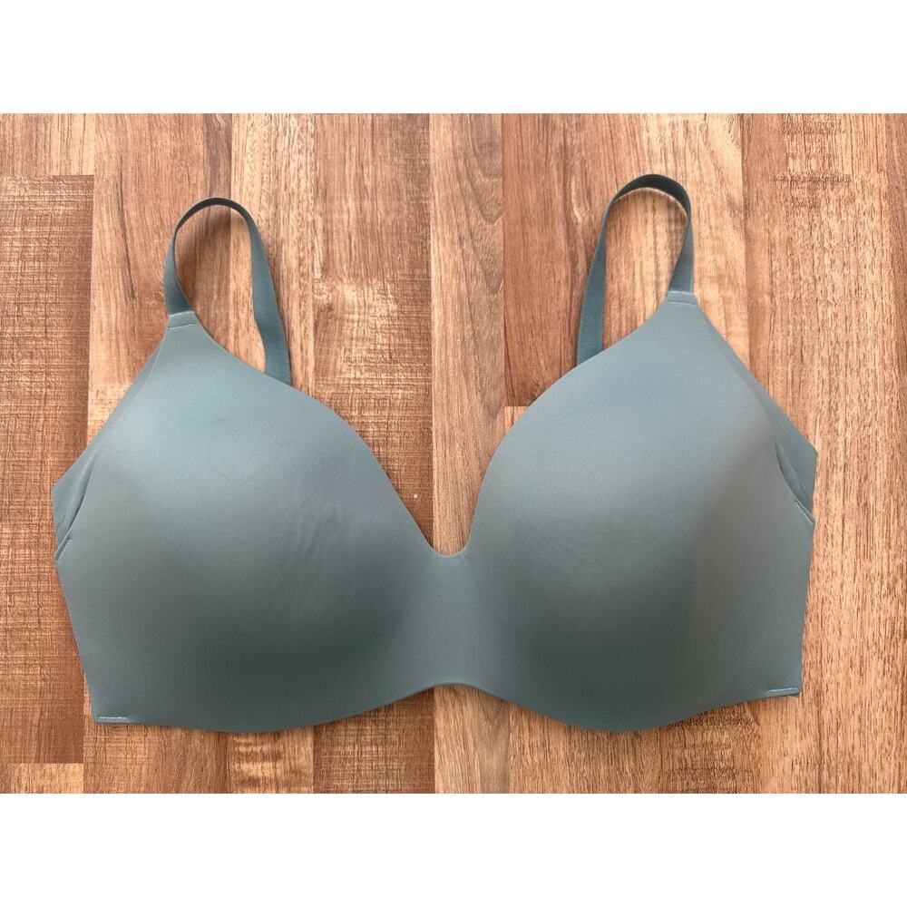 Knix WingWoman Contour Bra in Sage size 8
